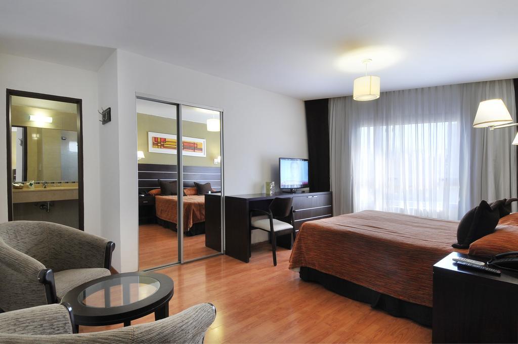 Los Sauces Hotel & Spa Villa Carlos Paz Exterior photo