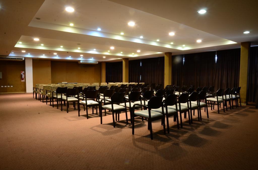 Los Sauces Hotel & Spa Villa Carlos Paz Exterior photo
