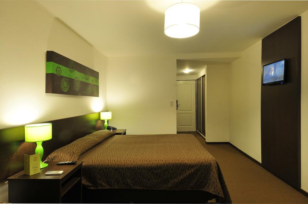 Los Sauces Hotel & Spa Villa Carlos Paz Exterior photo